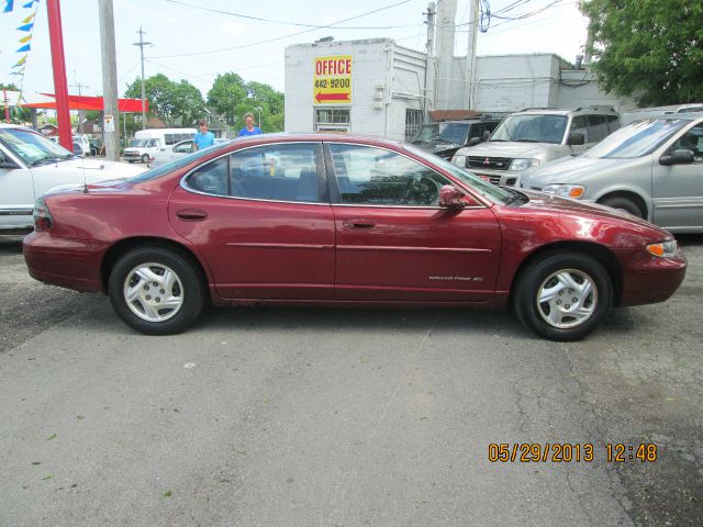 Pontiac Grand Prix 2000 photo 3