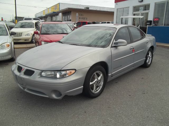 Pontiac Grand Prix 2000 photo 3