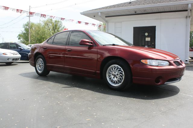 Pontiac Grand Prix 2000 photo 3