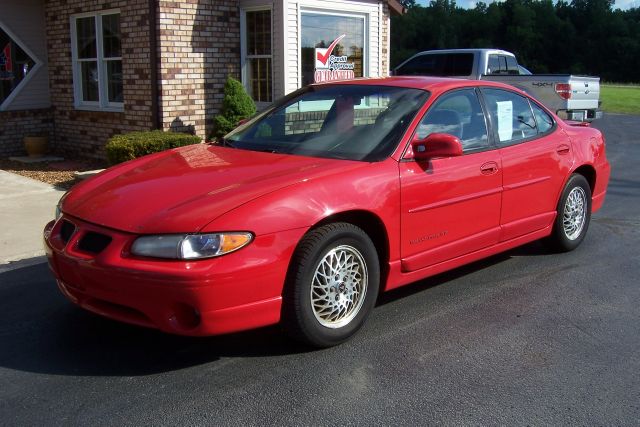 Pontiac Grand Prix 2000 photo 3