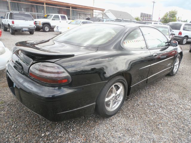 Pontiac Grand Prix 2000 photo 1