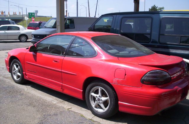 Pontiac Grand Prix 2000 photo 4