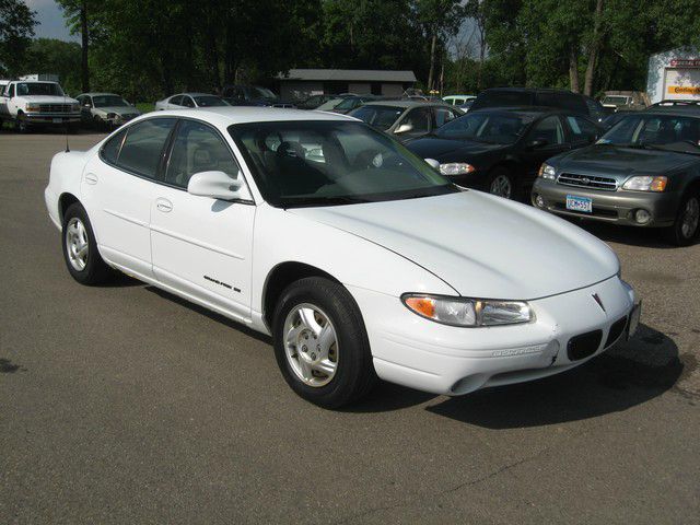 Pontiac Grand Prix 2000 photo 4