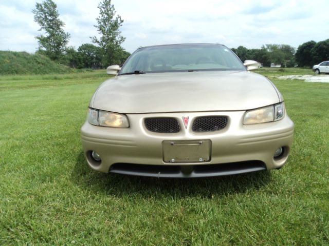 Pontiac Grand Prix 2000 photo 15