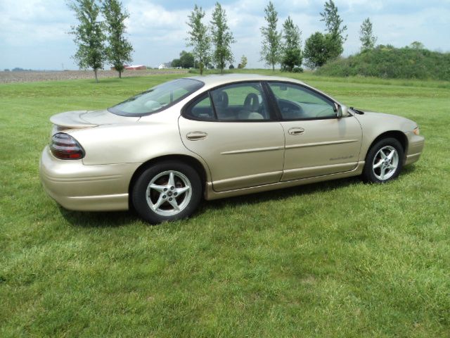 Pontiac Grand Prix 2000 photo 5