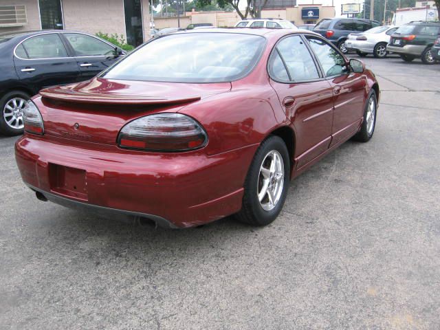 Pontiac Grand Prix 2001 photo 1