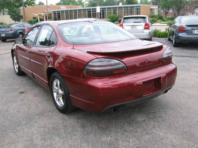 Pontiac Grand Prix 2001 photo 2