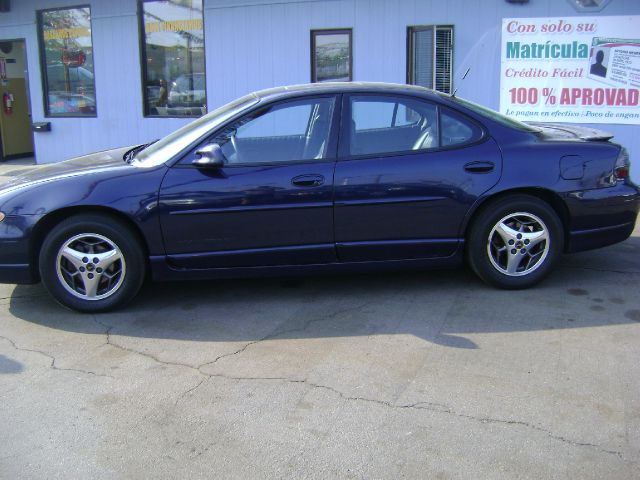 Pontiac Grand Prix 2001 photo 1