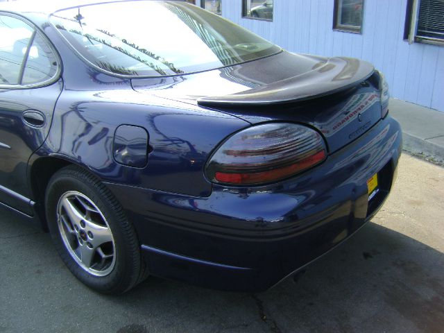 Pontiac Grand Prix 2001 photo 11