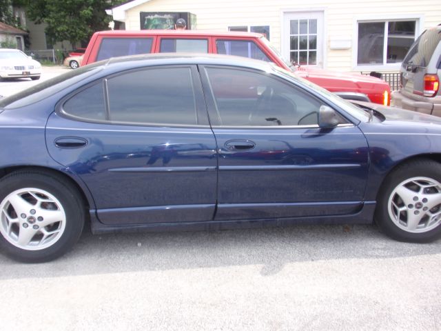 Pontiac Grand Prix 2001 photo 4