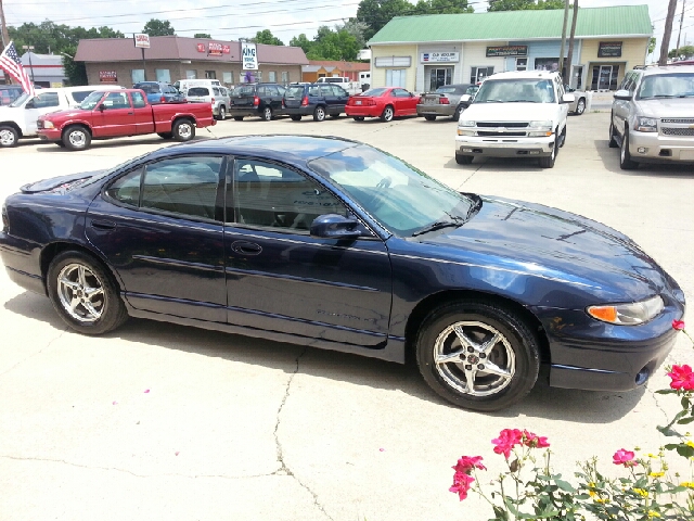 Pontiac Grand Prix 2001 photo 3