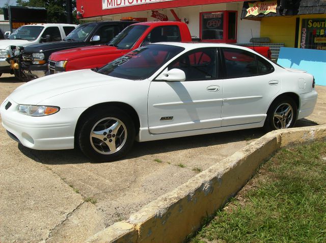 Pontiac Grand Prix 2001 photo 3