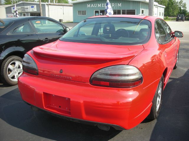 Pontiac Grand Prix 2001 photo 1