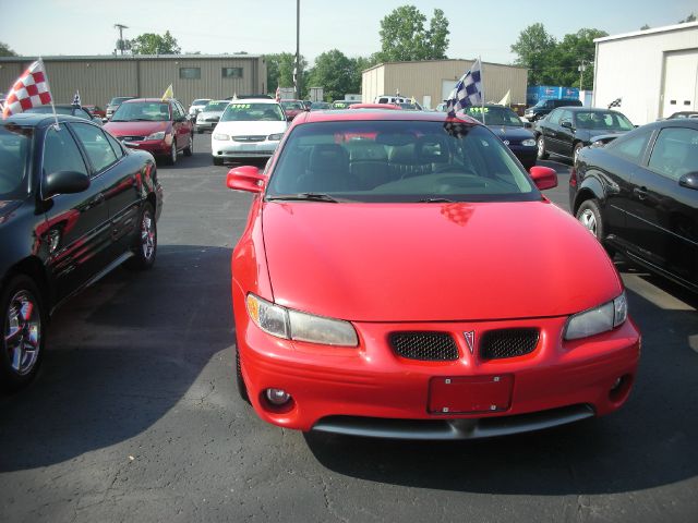 Pontiac Grand Prix 2001 photo 2