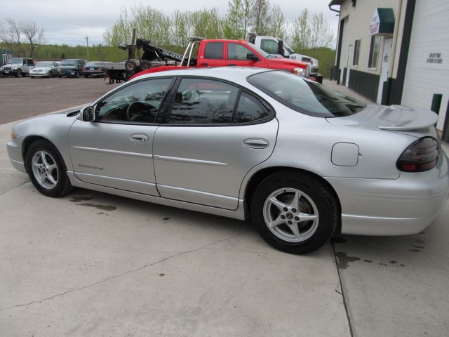 Pontiac Grand Prix 2001 photo 8