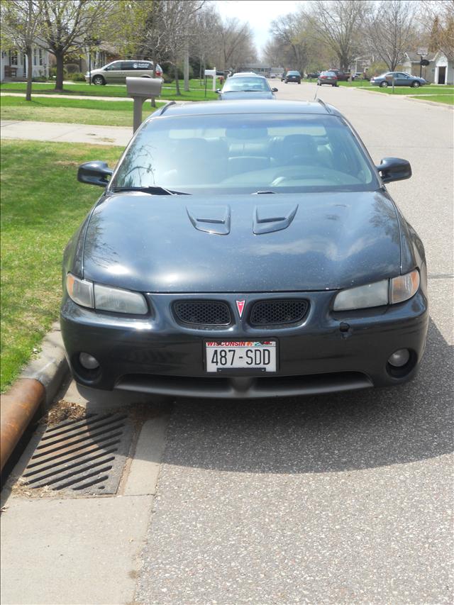 Pontiac Grand Prix 2001 photo 2