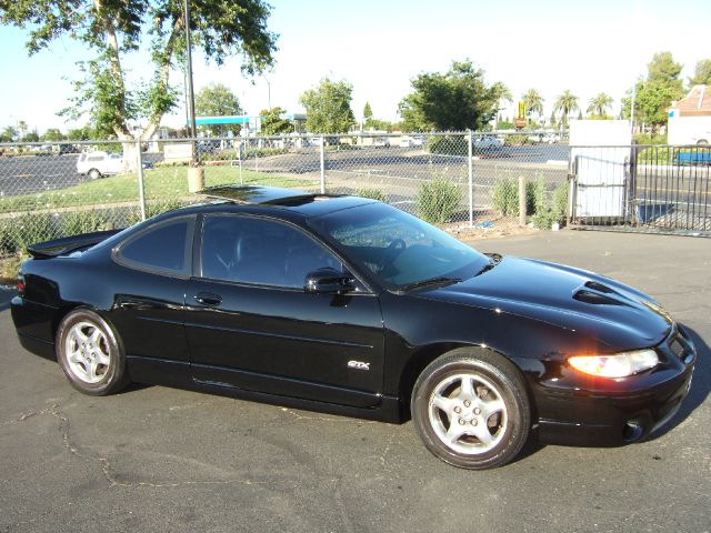 Pontiac Grand Prix 2001 photo 19