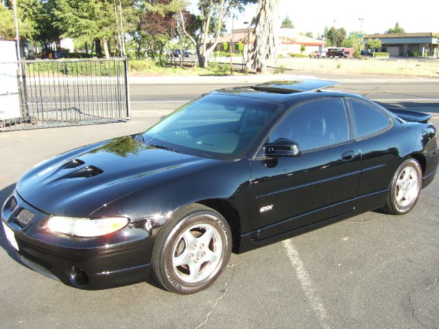 Pontiac Grand Prix 2001 photo 21