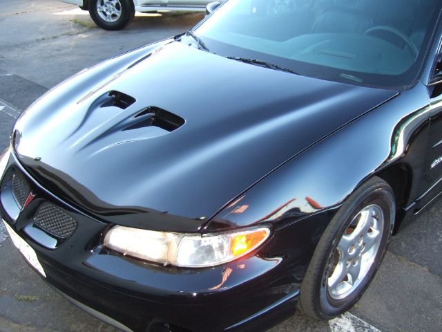 Pontiac Grand Prix 2001 photo 3