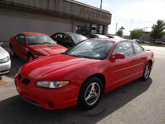 Pontiac Grand Prix 2001 photo 3