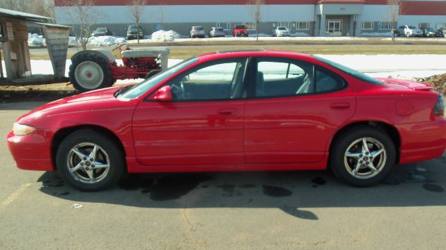 Pontiac Grand Prix 2001 photo 2