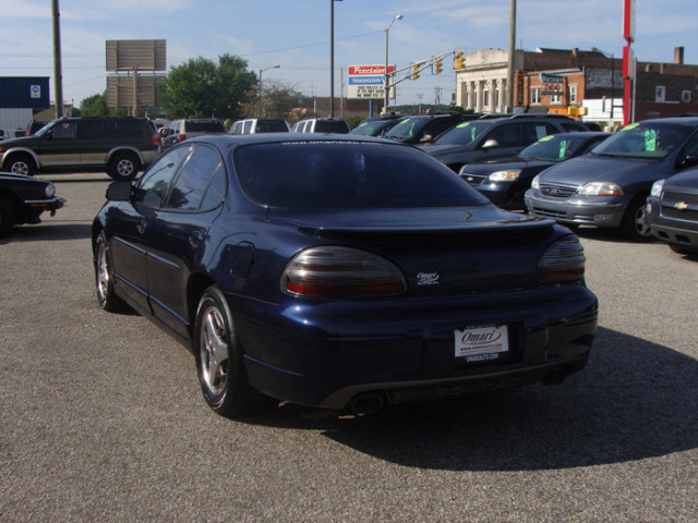 Pontiac Grand Prix 2001 photo 3