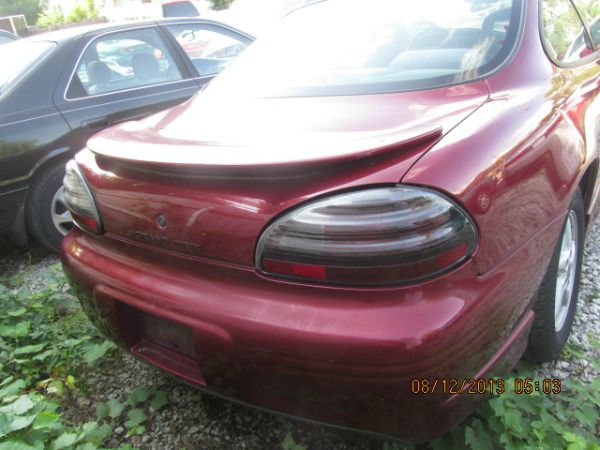 Pontiac Grand Prix 2001 photo 2