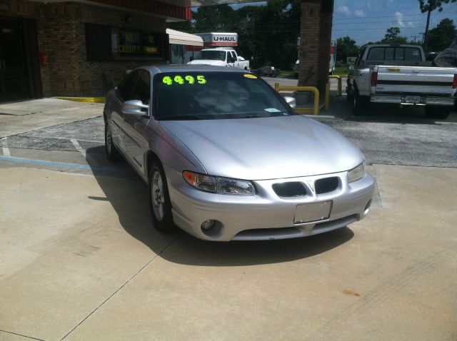 Pontiac Grand Prix 2001 photo 1