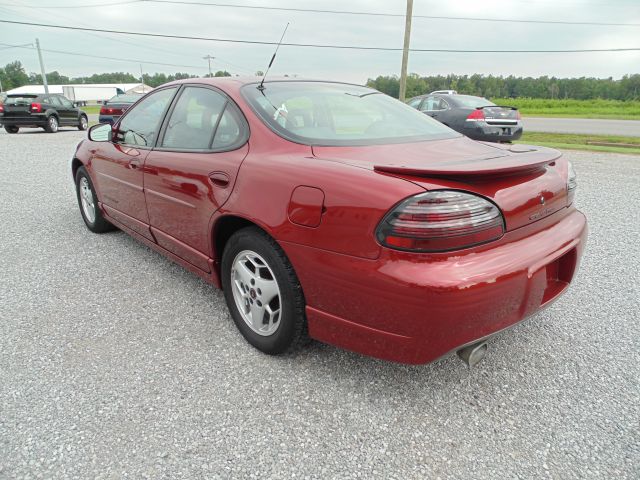 Pontiac Grand Prix 2001 photo 1