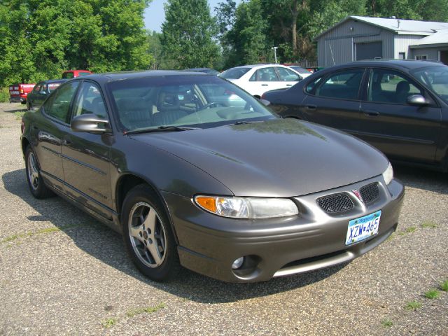 Pontiac Grand Prix 2001 photo 3