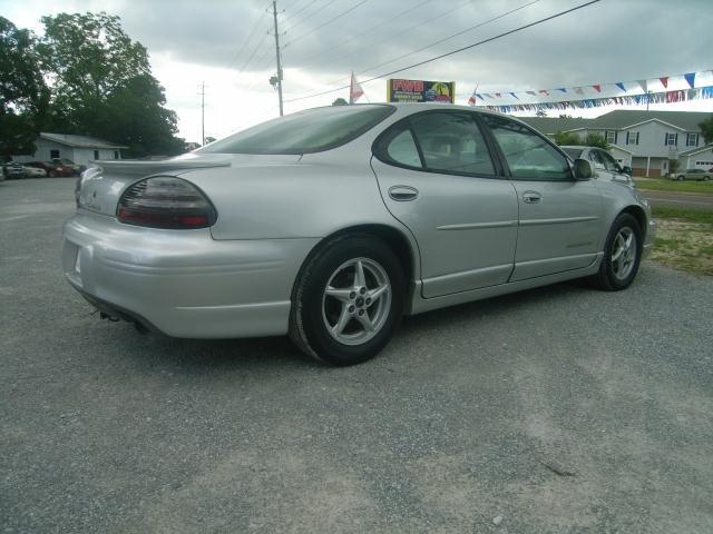 Pontiac Grand Prix Passion Sedan