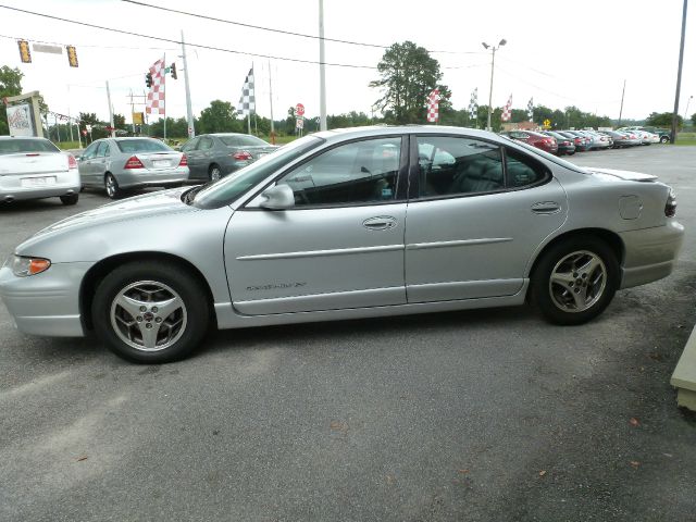 Pontiac Grand Prix 2001 photo 1