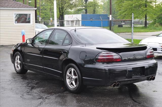 Pontiac Grand Prix 2001 photo 3