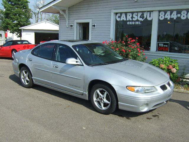 Pontiac Grand Prix 2001 photo 1