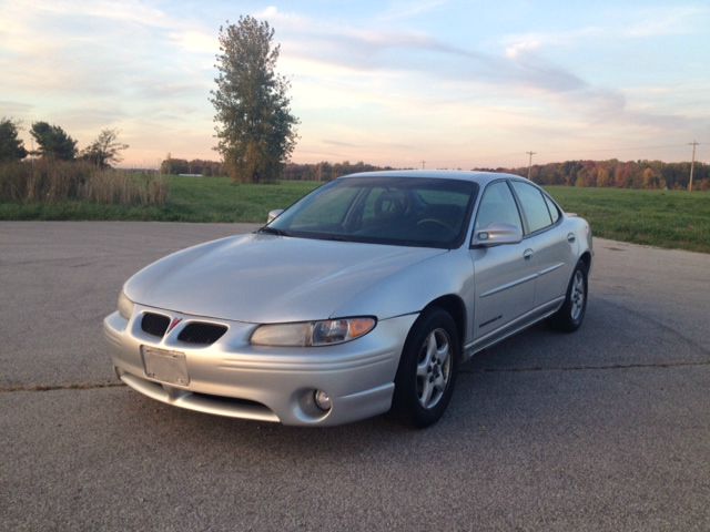 Pontiac Grand Prix 2001 photo 4