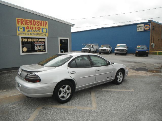 Pontiac Grand Prix 2001 photo 4