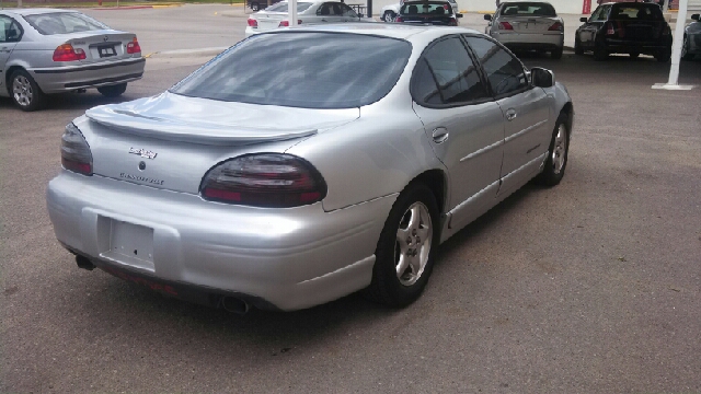 Pontiac Grand Prix 2001 photo 10