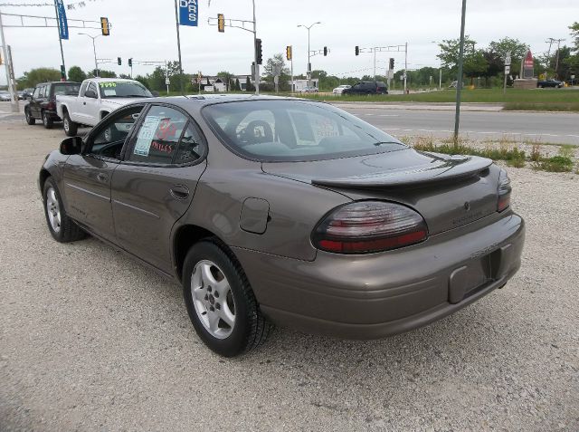 Pontiac Grand Prix 2001 photo 14