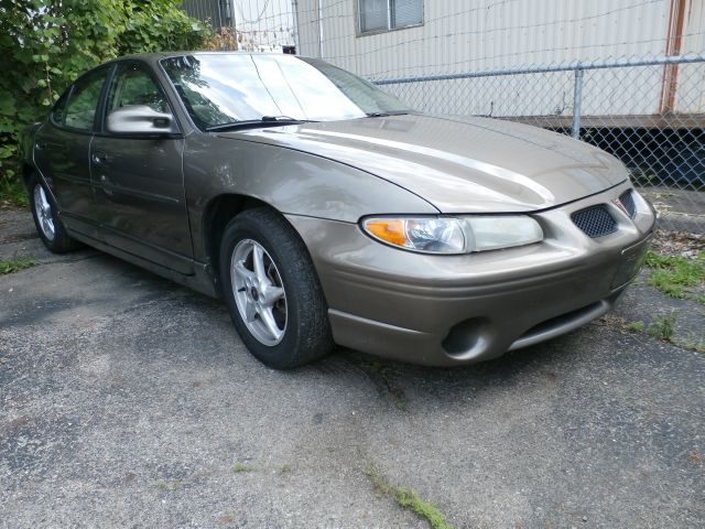 Pontiac Grand Prix 2002 photo 1