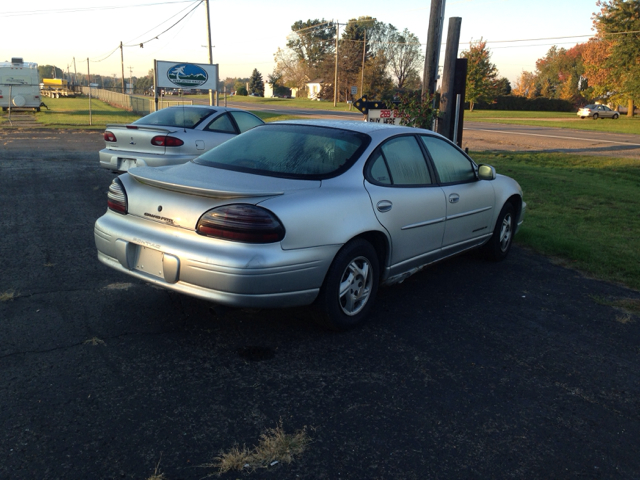 Pontiac Grand Prix 2002 photo 3