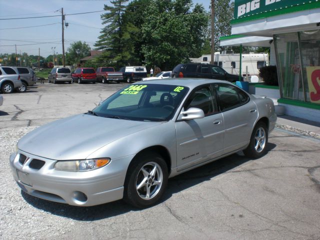 Pontiac Grand Prix 2002 photo 6