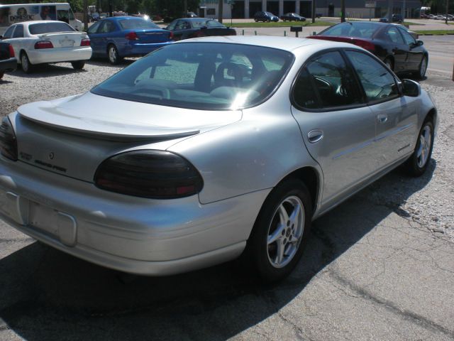 Pontiac Grand Prix 2002 photo 7