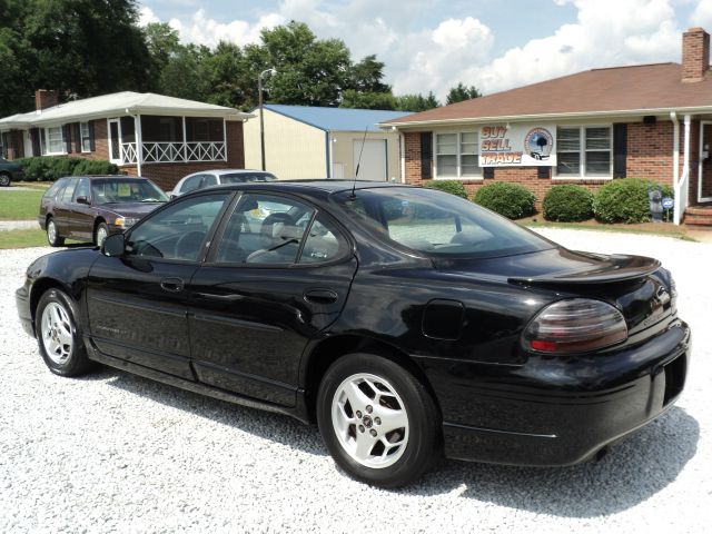 Pontiac Grand Prix 2002 photo 3