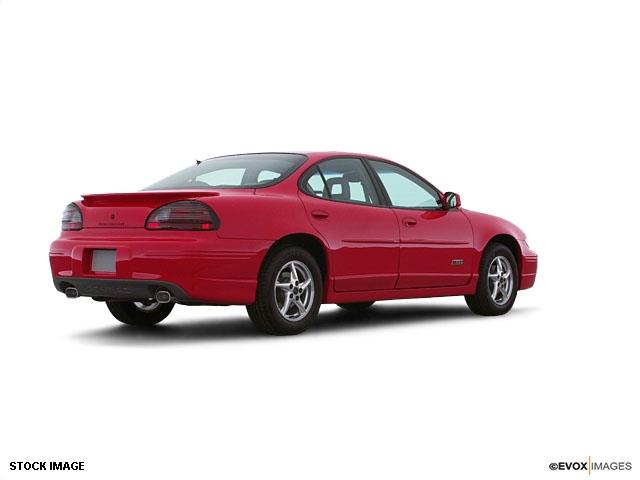 Pontiac Grand Prix 2002 photo 2