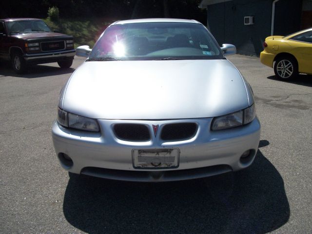 Pontiac Grand Prix 2002 photo 11