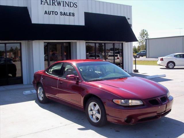 Pontiac Grand Prix SE Sedan