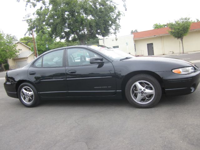 Pontiac Grand Prix 2002 photo 8