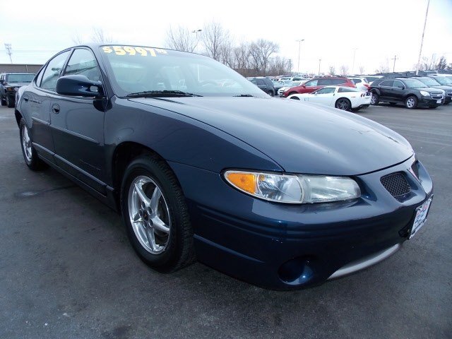 Pontiac Grand Prix 2002 photo 2