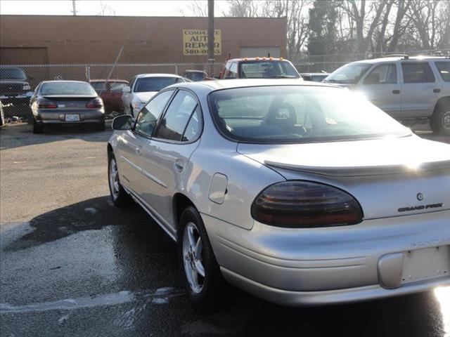 Pontiac Grand Prix 2002 photo 4