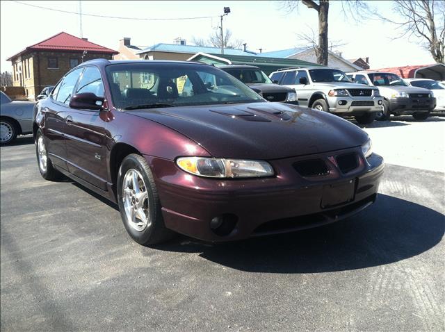 Pontiac Grand Prix 2002 photo 3